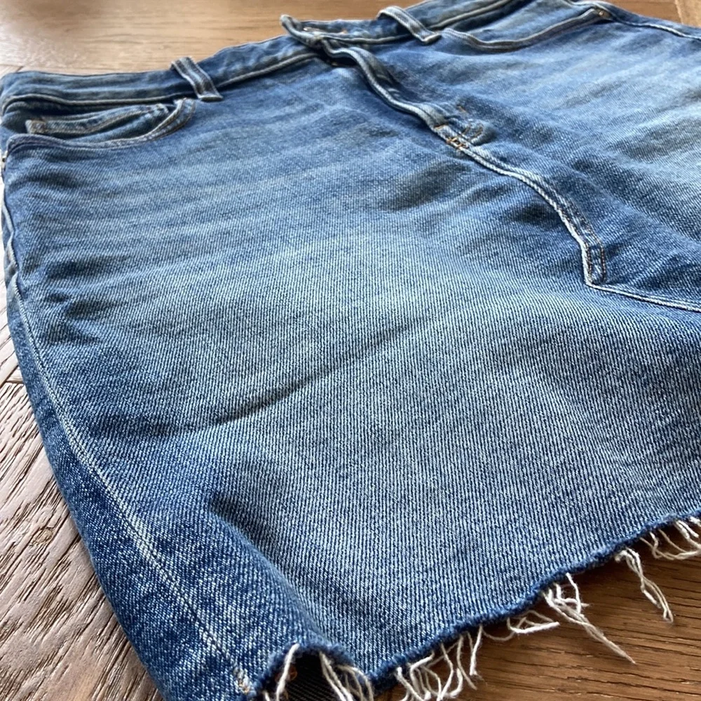 NWT - Banana Republic Women’s Denim Mini Skirt